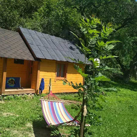 Гуцульський Двір * Krivorovnya