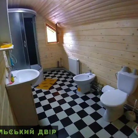 Гуцульський Двір אתר קמפינג Krivorovnya